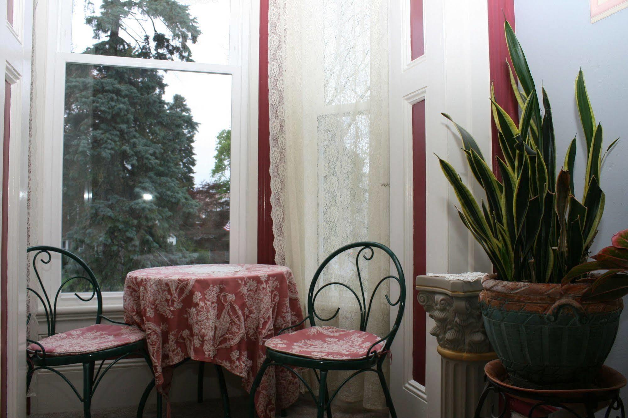 The Gridley Inn B&B Waterloo Esterno foto